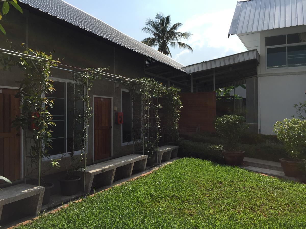 Zan Pla Nade Guesthouse Chiang Rai Exterior foto